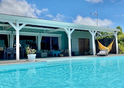 Sweet Pineapple marie galante kazamariegalante villa piscine facade piscine