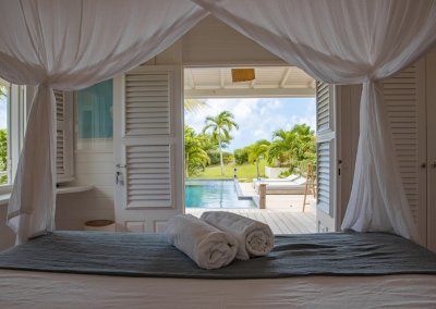 la vanille splendide villa creole piscine marie galante piscine vue lit