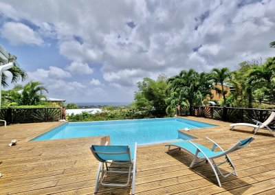 villa bleue marie galante villa piscine kazamariegalante vue mer nouveau deck transats